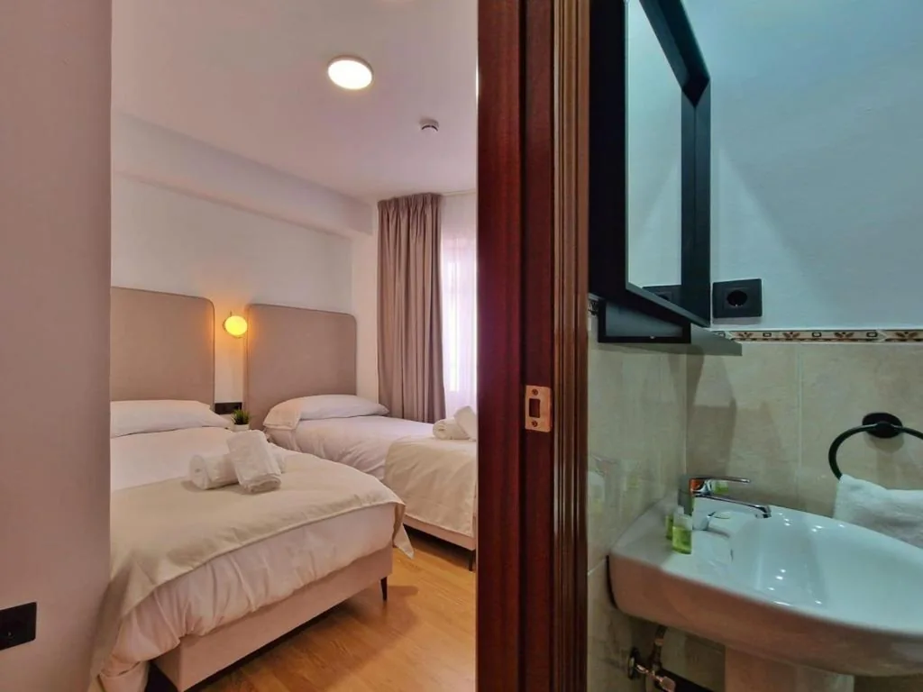 ツインルーム・ベッド2台 — Hostal Boutique HS Cehegín