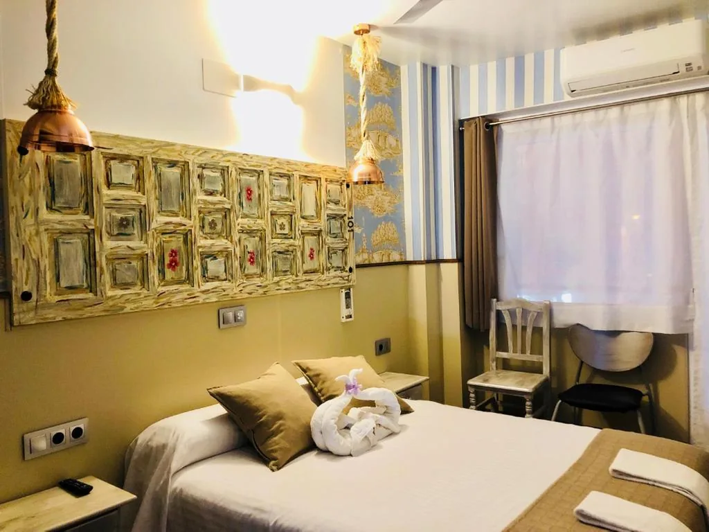 ダブルルーム（シングルベッド2台またはダブルベッド1台） — Hostal Boutique Luna de Gavín