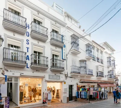 Hostal Boutique Luna de Nerja OLIVE OIL FREE DEGUSTATION & SALE — foto 4