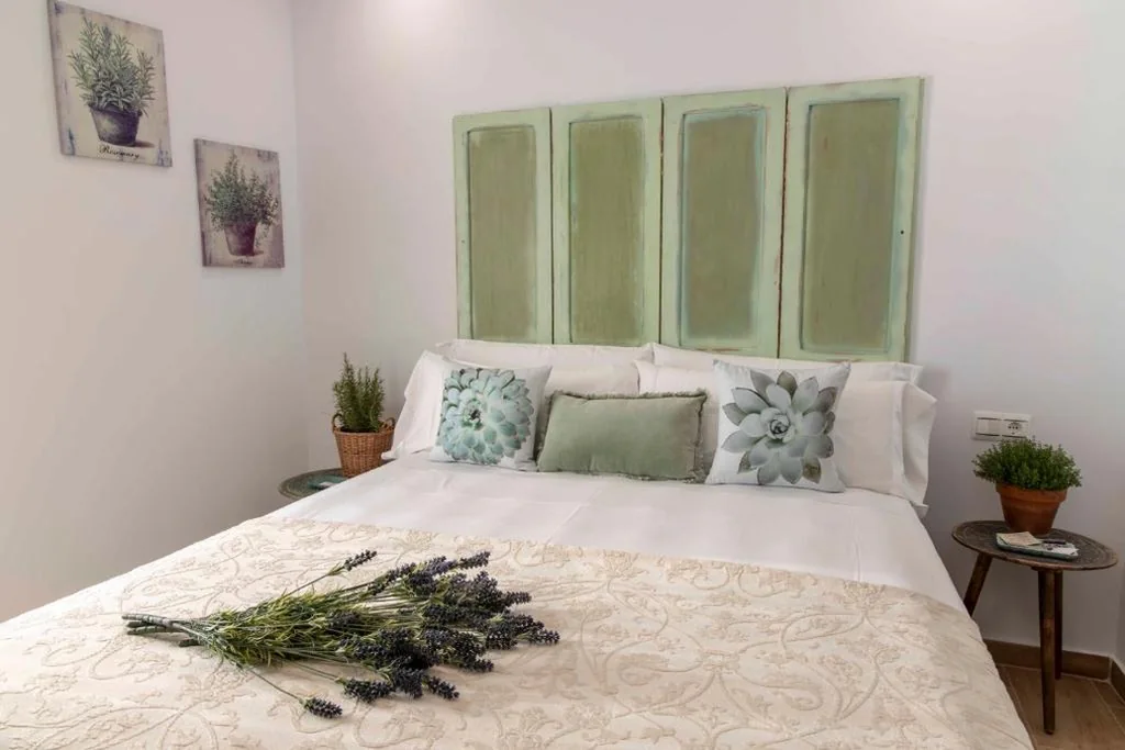 Chambre Double Deluxe avec balcon et vue sur la mer — Hostal Boutique Olvido 22 Adults Only