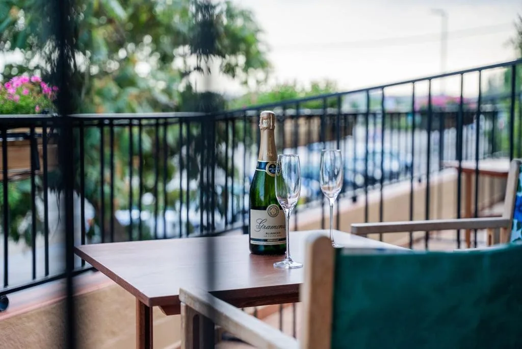 Triple Room with Terrace — Hostal Boutique - Rivolto Rooms