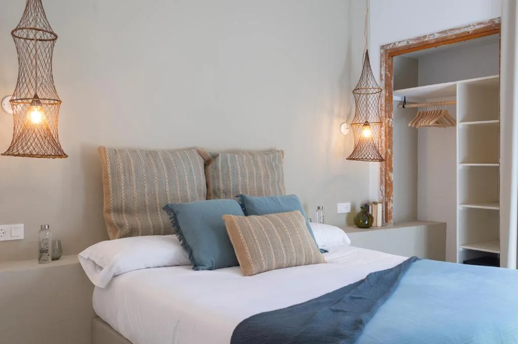 Chambre double standard intérieure — Hostal Boutique Sa Nansa