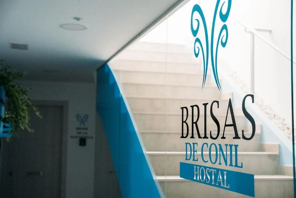 Double Room with Window at Street Level — Hostal Brisas de Conil