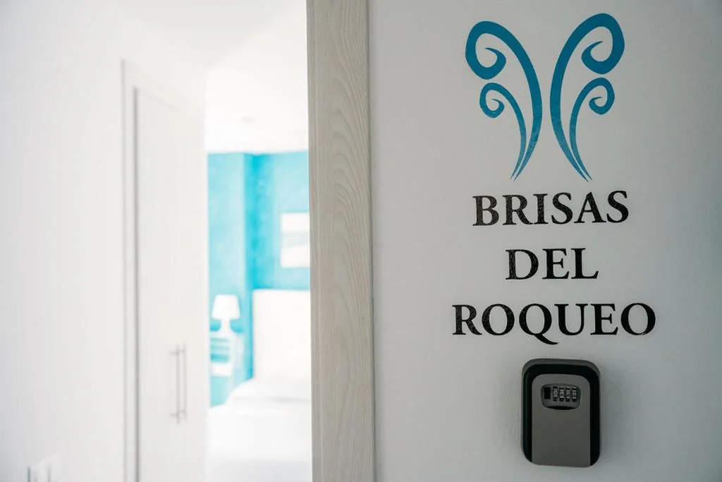 Double Room with Partial Sea Views — Hostal Brisas de Conil
