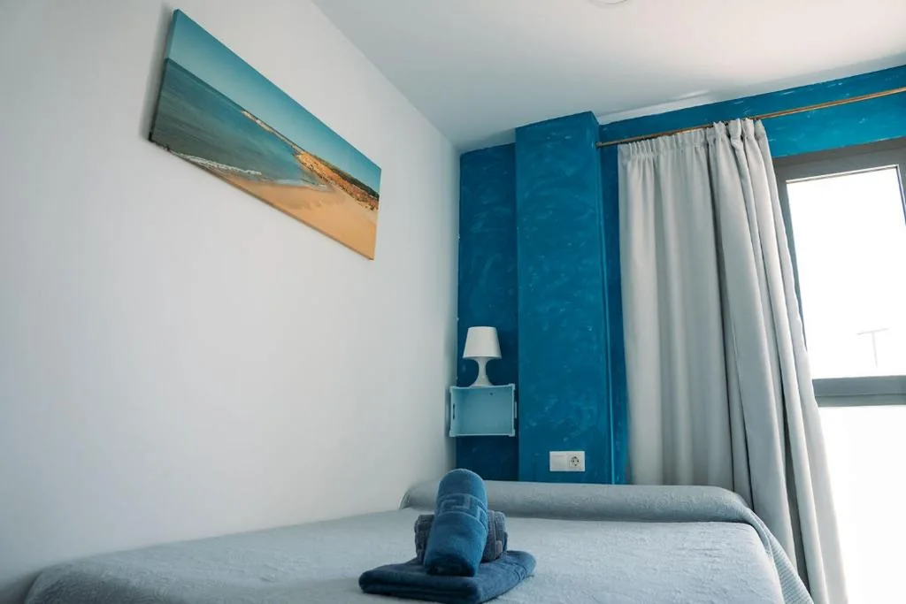 Single Room with Partial Sea Views — Hostal Brisas de Conil