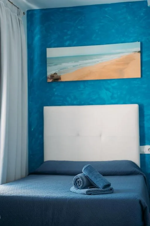 Small Single Room — Hostal Brisas de Conil