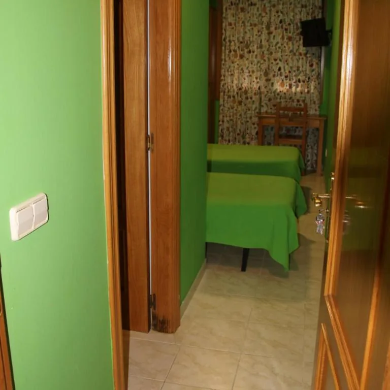 Tweepersoonskamer met 2 bedden — HOSTAL BURGALES