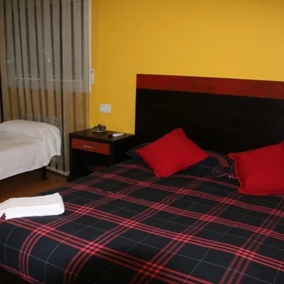 HOSTAL BURGALES — foto 10