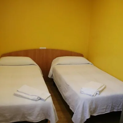 HOSTAL BURGALES — foto 11