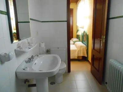 Hostal Burgos — Foto 8