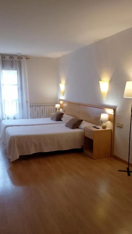 Hostal Cabrerès