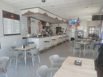 Hostal Cafetería Restaurante Astigi — Foto 3