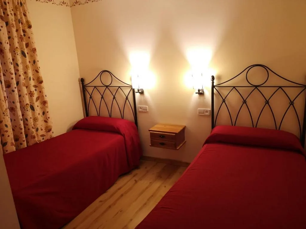 Habitación Cuádruple Confort — Hostal Cal Franciscó
