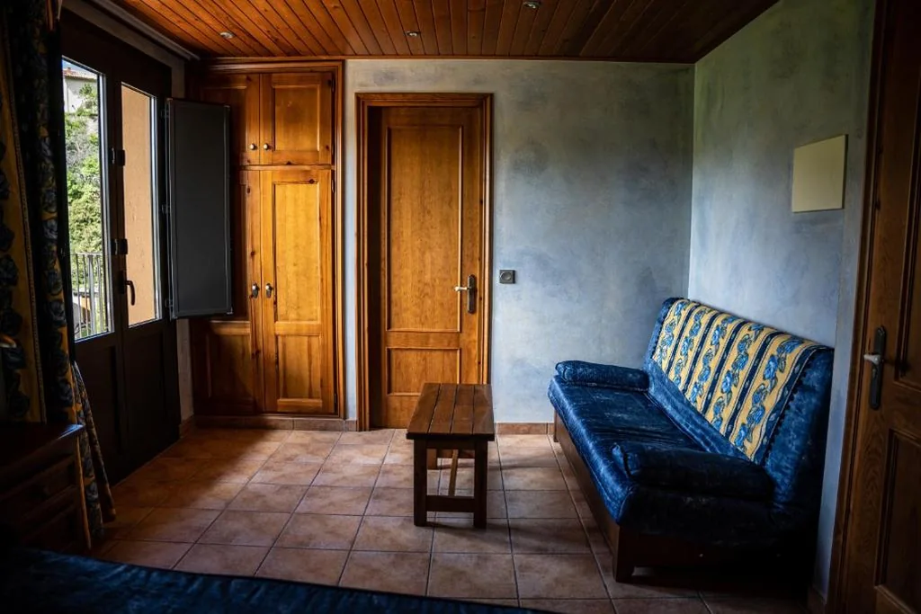 Habitación Doble - 2 camas — Hostal Cal Franciscó