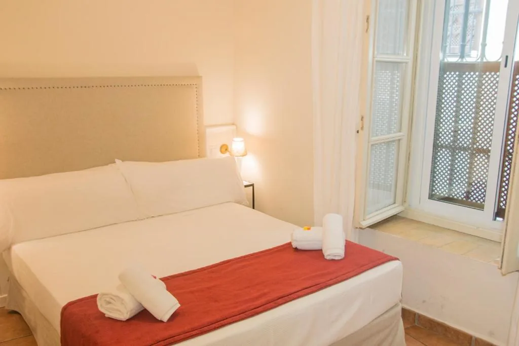 Camera doppia economica - 1 o 2 letti — Hostal Callejon del Agua