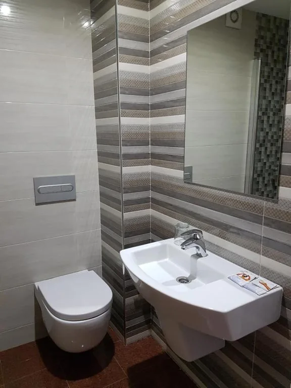 Camera doppia con terrazza — HOSTAL CAMELOT