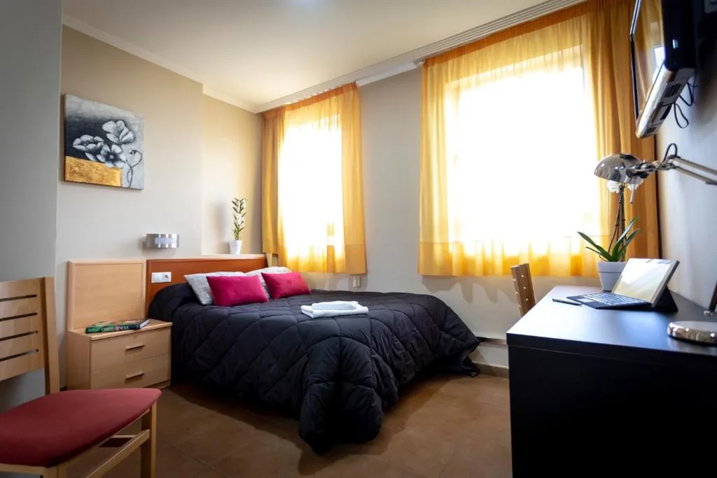 Double Room - 1 or 2 Beds — Hostal Campestre