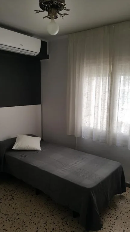 Habitación Individual — Hostal Can Joanet