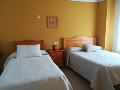 Hostal Cañamares — Foto 2