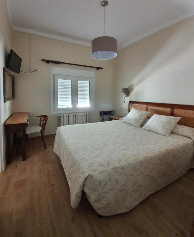 Camera doppia piccola — Hostal Canigó