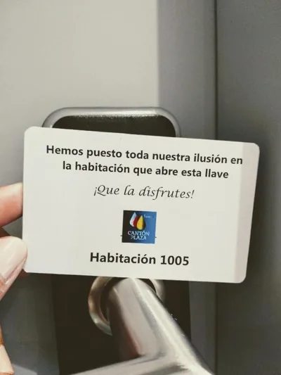 Hostal Canton Plaza — foto 12