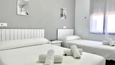 Hostal Carlos III — foto 2