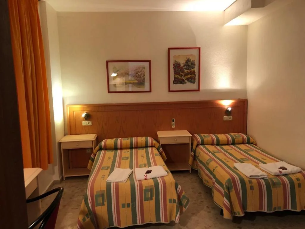 Camera doppia — Hostal Carlos III