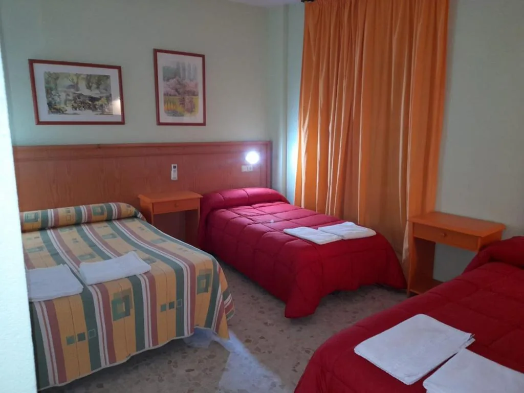 Camera familiare — Hostal Carlos III