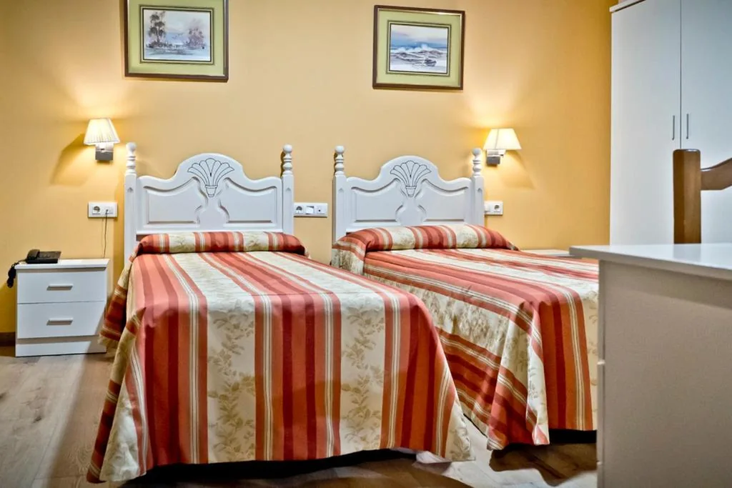 Camera doppia classica (1 adulto) — Hostal Carmen