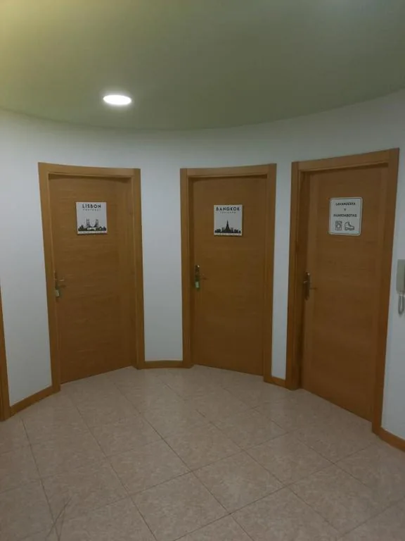 10人用男女共用ドミトリーのベッド — Hostal Carpinteiras