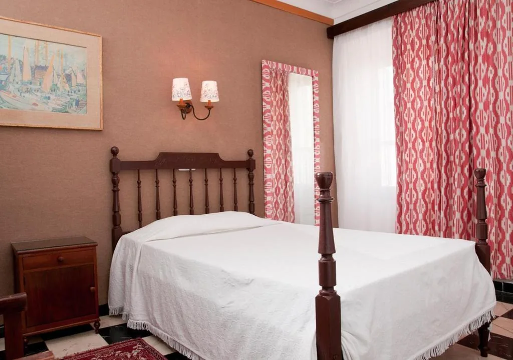 Einzelzimmer — Hostal Cas Bombu