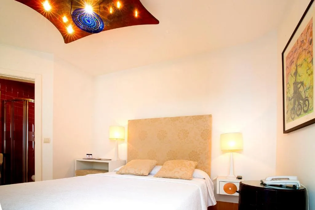 Camera Doppia Economica — Hostal Casa Alborada
