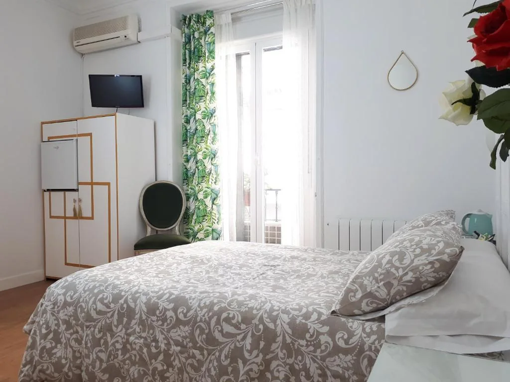 Double Room — Hostal Casa Chueca