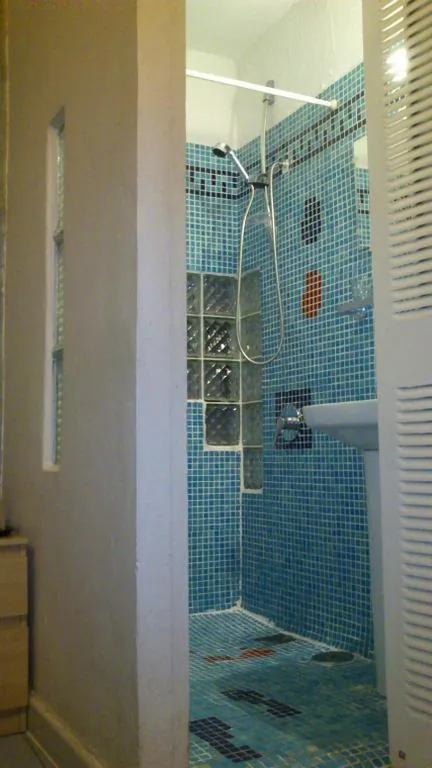 Single Room with Private Bathroom — Hostal Casa Chueca