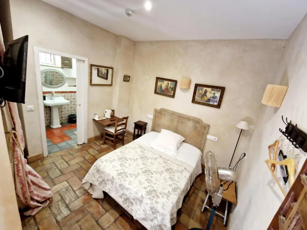 Quarto Individual — Hostal Casa Del Buen Viaje