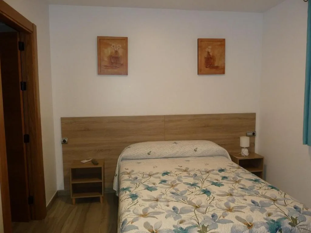 Chambre familiale — Hostal Casa Fermina- A 2 horas de las pistas de esquí