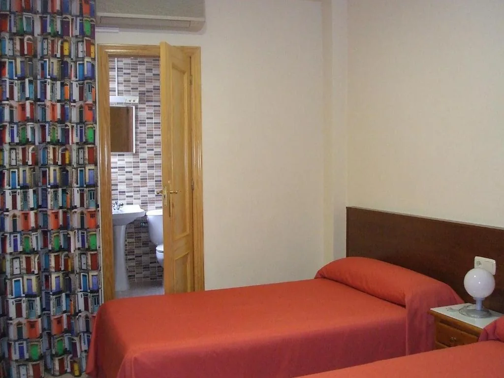 Dreibettzimmer — Hostal Casa Juan