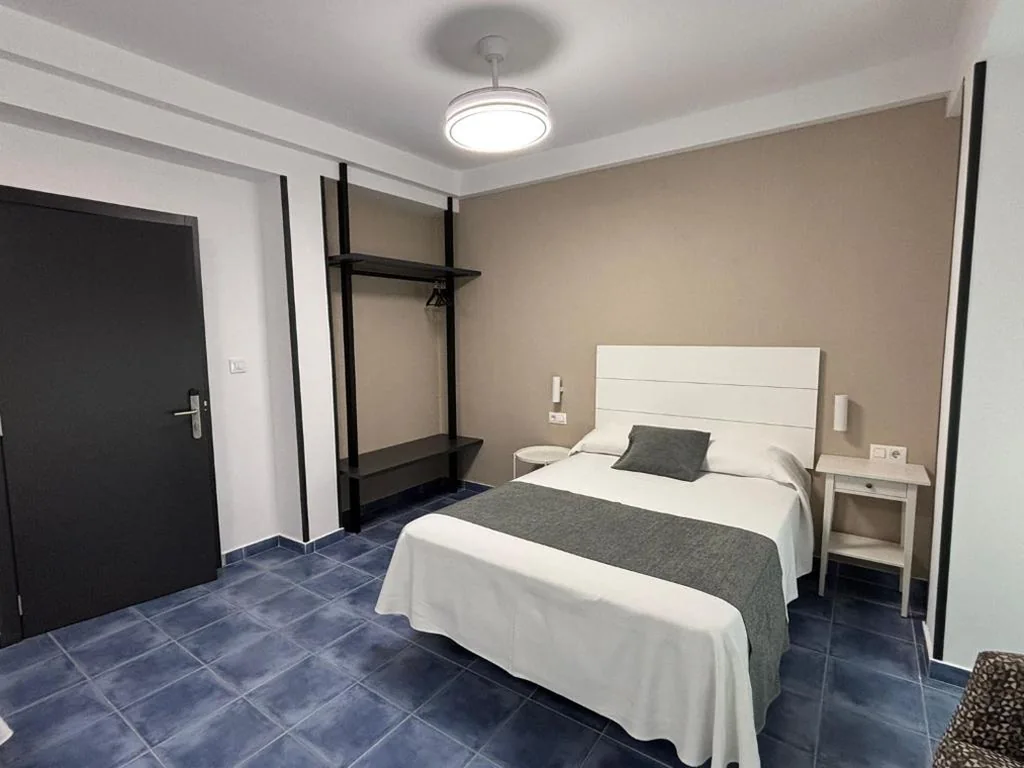 HOSTAL CASA JULIO - Auto Check-in
