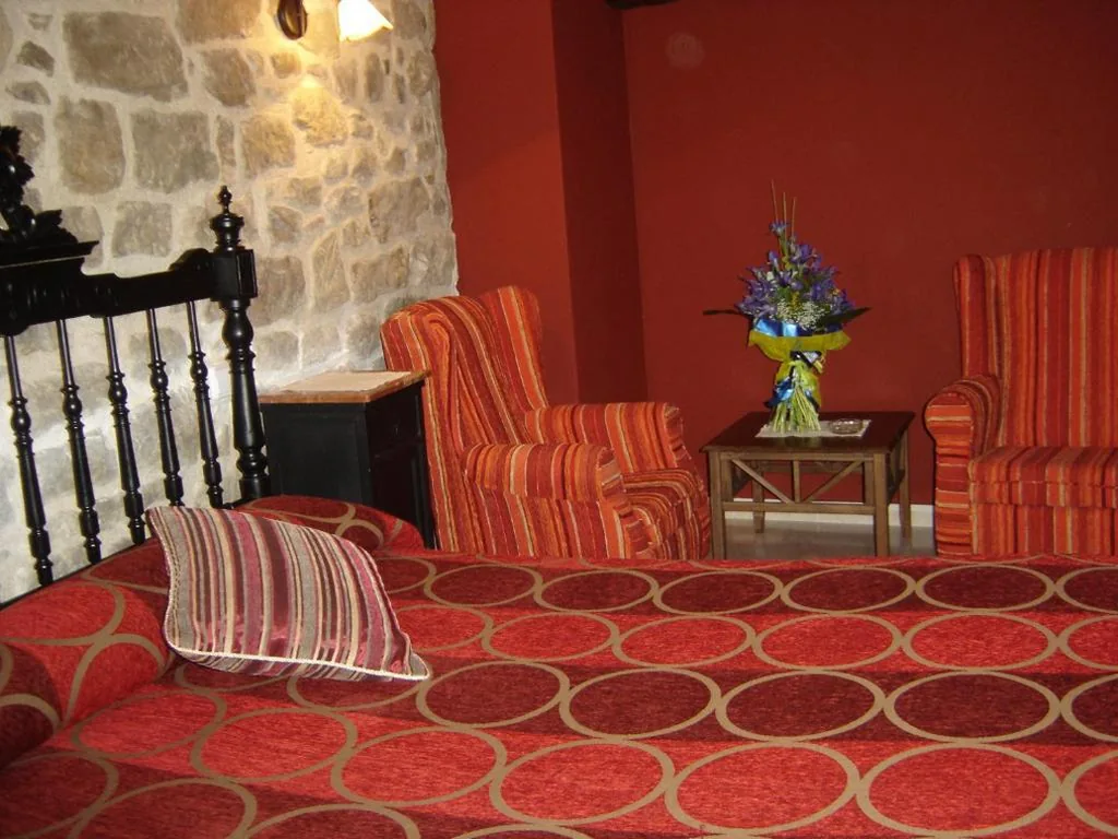 Tweepersoonskamer met balkon — Hostal Casa Laure y Mª Jose