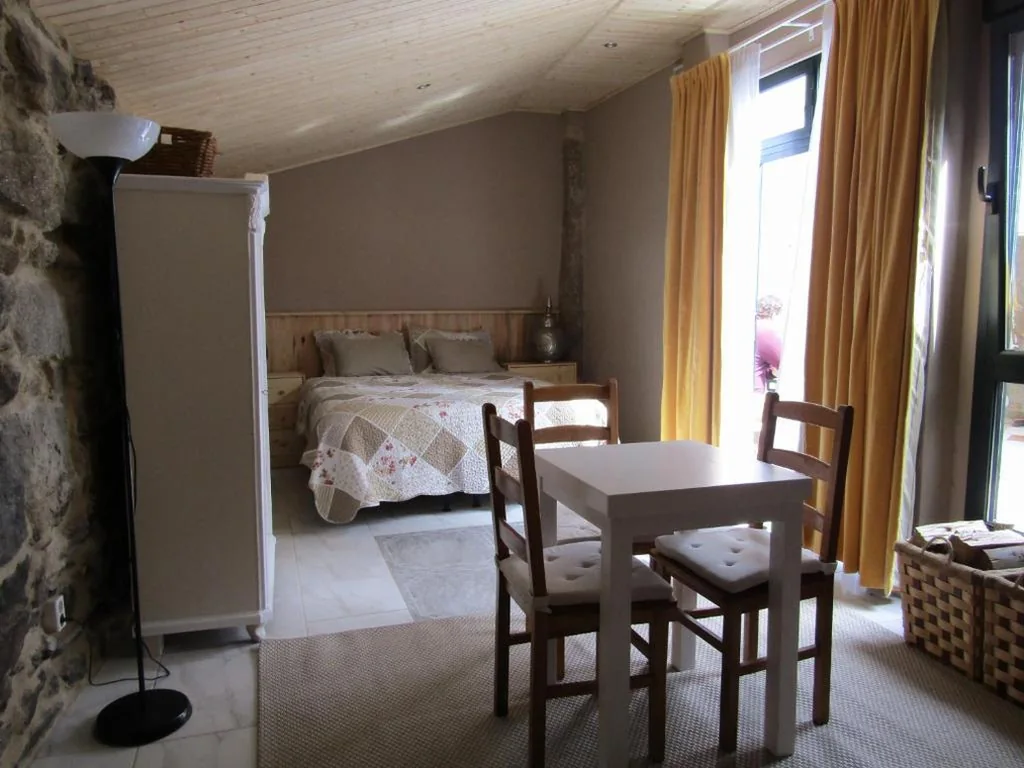 Habitación Triple Confort — Hostal Casa Martinez