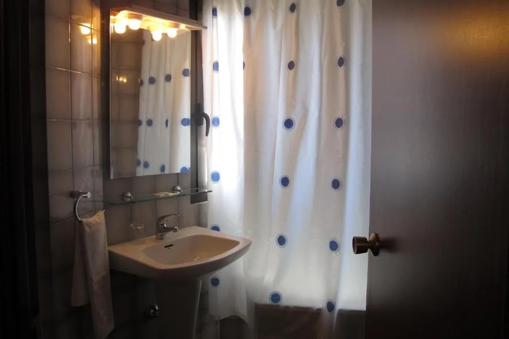 Camera doppia - 1 letto matrimoniale — Hostal Casa Pepe