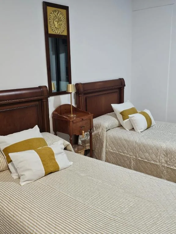 Habitación Doble - 2 camas — Hostal Casa Sifre