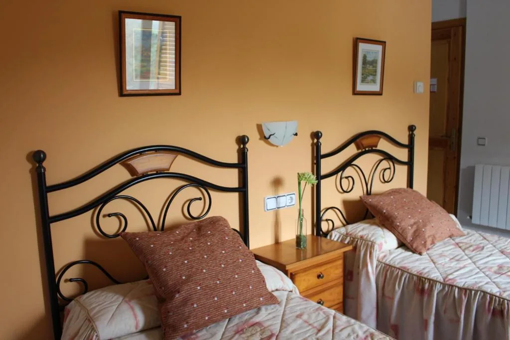 Quarto Duplo - 2 camas — Hostal Casa Vispe