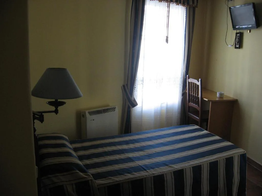 Camera singola — Hostal Casais