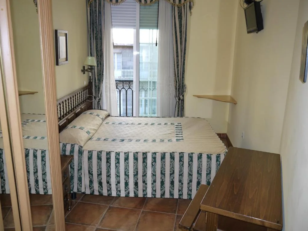 Hostal Casais