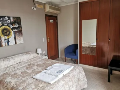 Hostal Castellverd — foto 7
