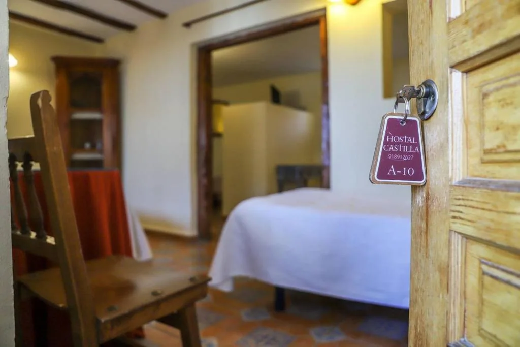 Camera familiare (5 adulti) — Hostal Castilla