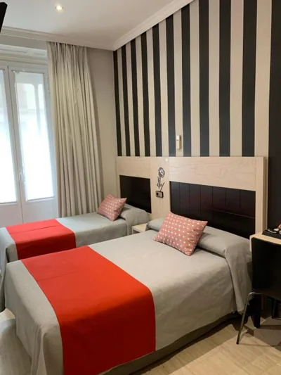 Hostal Castilla I Atocha — photo 9