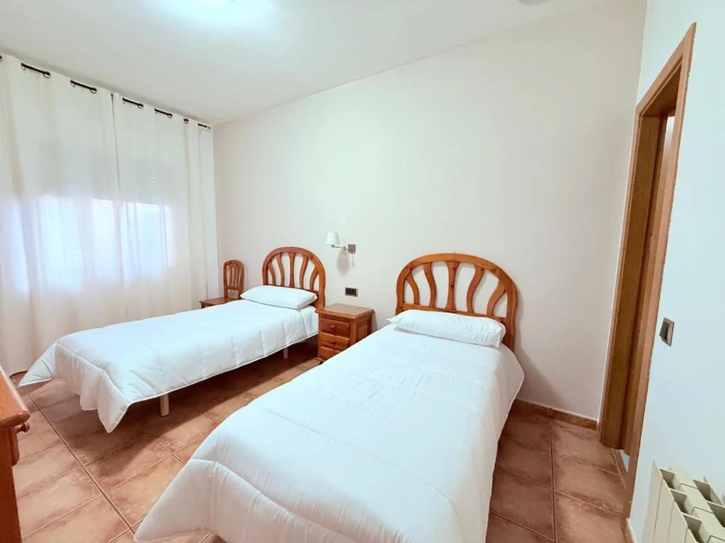 Doppelzimmer mit eigenem Bad — Hostal Castilla