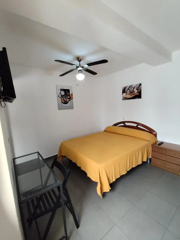 Camera matrimoniale — Hostal Castilla